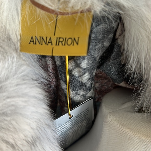 Anna Irion Cashmere Cape and Real Fur Collar with tie front | one size - Picture 7 of 8